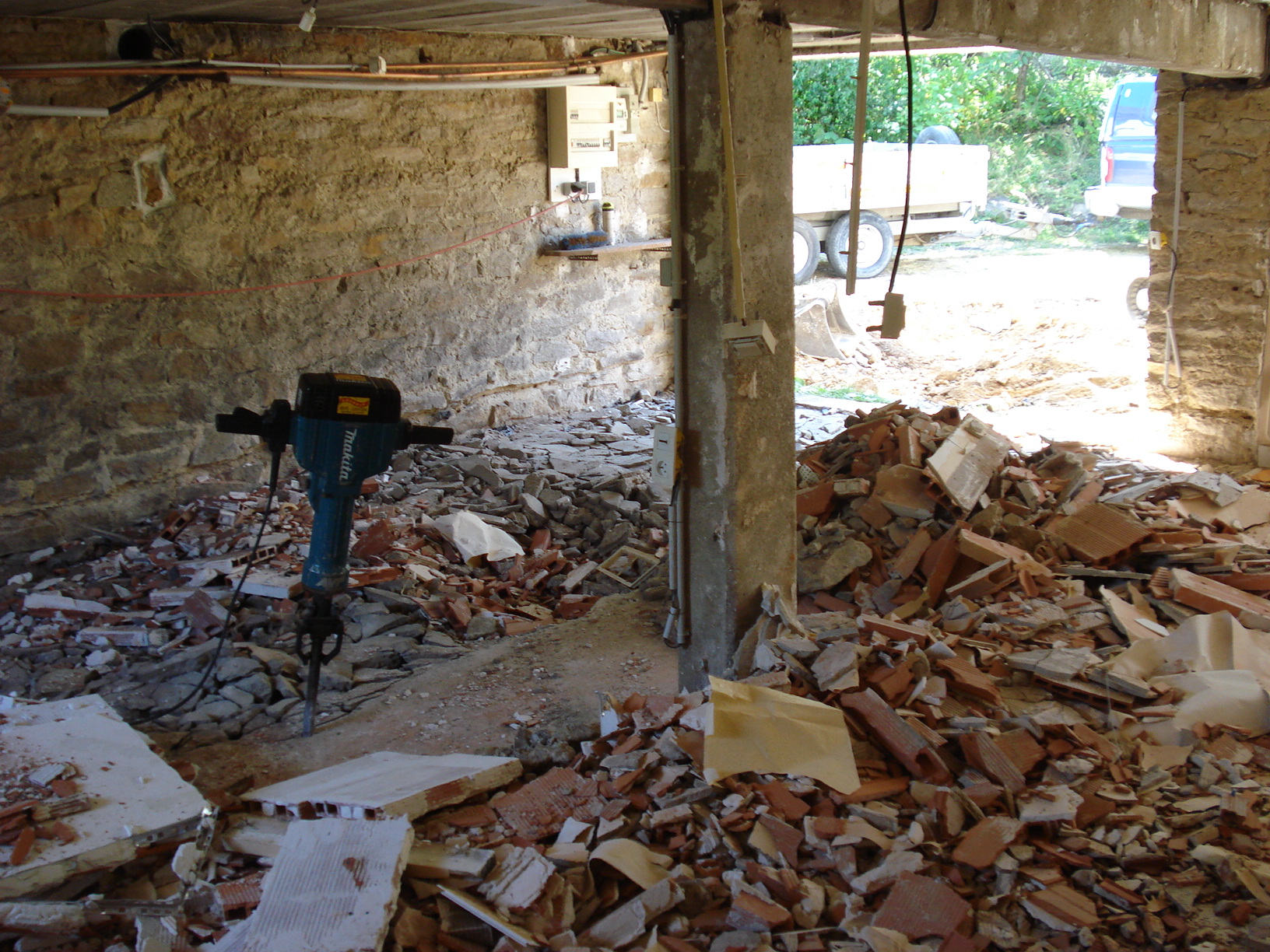 Démolition à Aigonnay