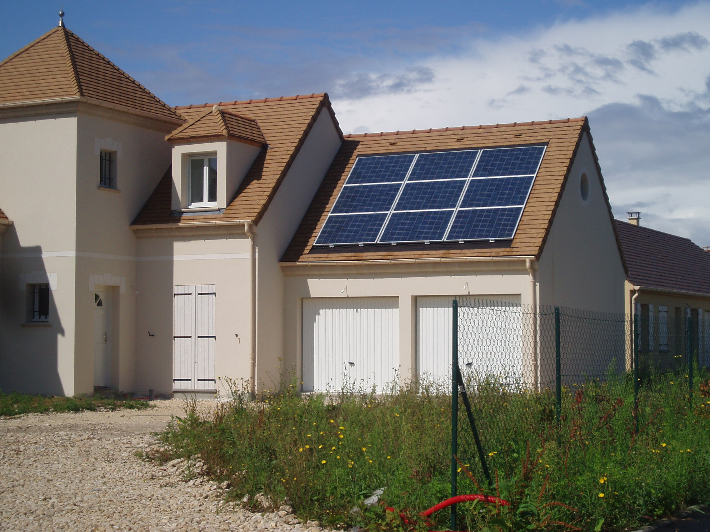 Installateur Panneaux solaire photovoltaïques à Saint-Maxire