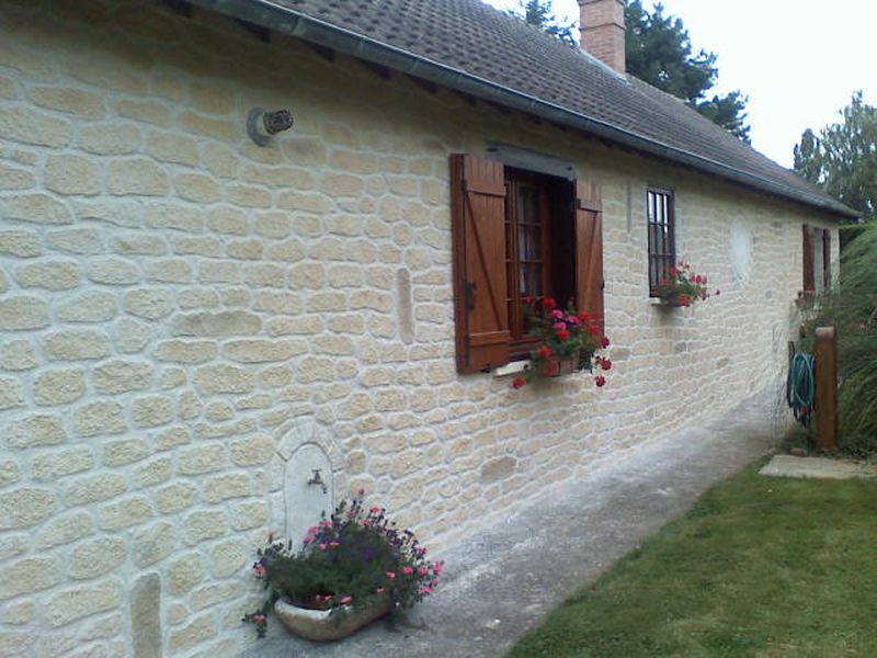 Joint à la chaux, façade en pierre à Boussais