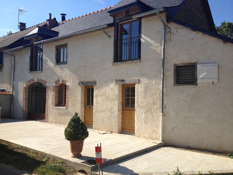 Enduit à la chaux taloché à Moutiers-sous-Argenton